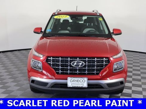 Certified 2023 Hyundai Venue SEL w/ Cargo Package image 3