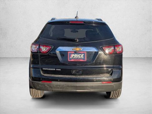 Used 2017 Chevrolet Traverse LT image 7