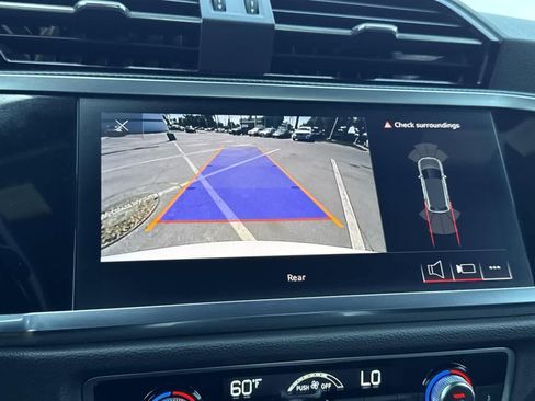 Used 2024 Audi Q3 2.0T Premium image 15