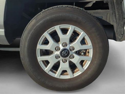 Used 2024 Toyota Tacoma SR5 RWD image 9