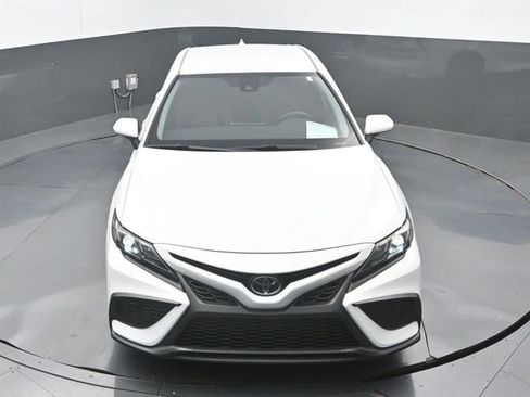 Used 2023 Toyota Camry SE image 30