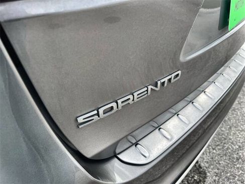 Used 2019 Kia Sorento SX w/ SX Touring Package image 31