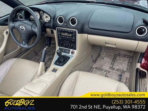 Used 2003 MAZDA MX-5 Miata SE RWD image 16