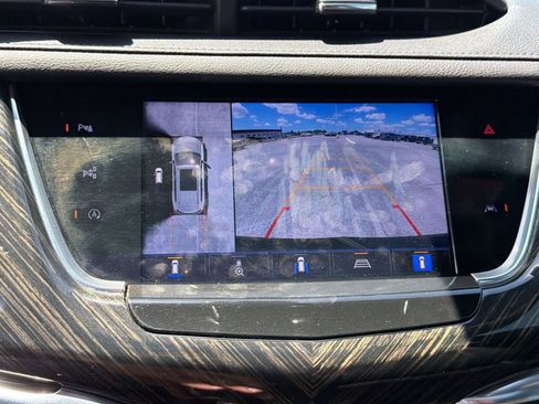 Certified 2022 Cadillac XT6 Premium Luxury w/ Technology Package FWD image 20