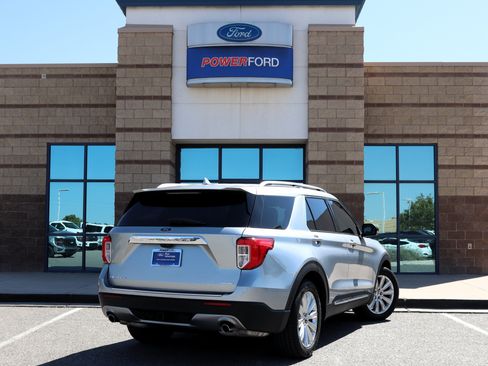 Certified 2020 Ford Explorer Limited w/ Class III Trailer Tow Package RWD image 6