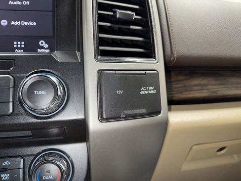 Used 2018 Ford F150 Lariat w/ Heavy-Duty Payload Package image 27