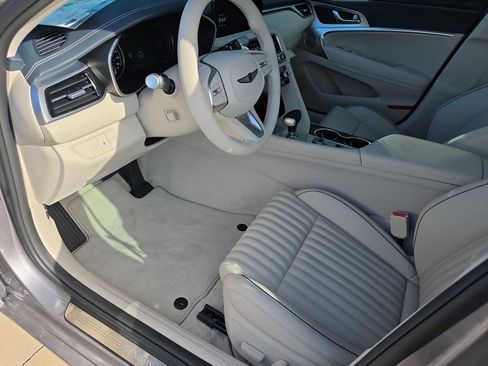 New 2026 Genesis G70 2.5T Prestige image 10