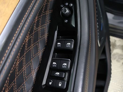 Used 2021 Jeep Grand Cherokee L Summit AWD/4WD image 40