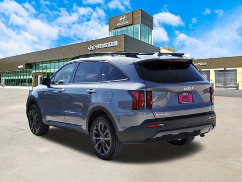 Used 2023 Kia Sorento X-Line EX image 8