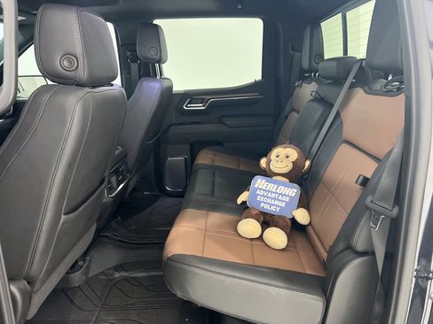 Used 2024 Chevrolet Silverado 1500 High Country image 23