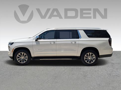 New 2025 Chevrolet Suburban Premier w/ Sun And Tow Package image 3