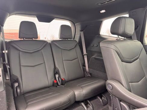 Used 2021 Cadillac XT6 Premium Luxury image 27