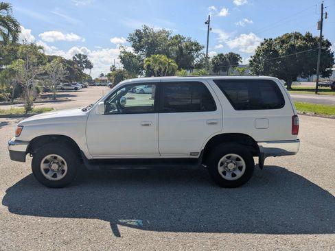 Used 1999 Toyota 4Runner SR5 RWD image 7