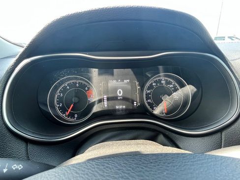Used 2019 Jeep Cherokee Latitude w/ Popular Appearance Group FWD image 7