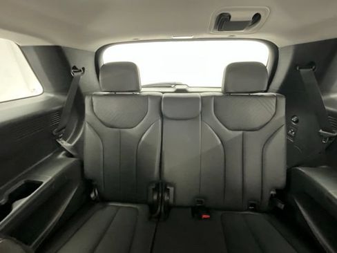 Used 2024 Hyundai Palisade SEL w/ Premium Package AWD/4WD image 9