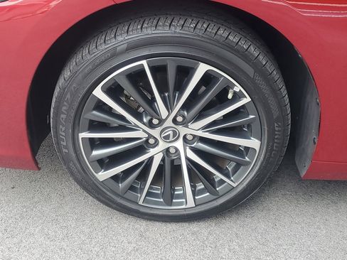 Used 2025 Lexus ES 350 w/ Premium Package image 4