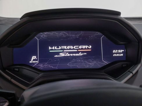 Used 2024 Lamborghini Huracan Sterrato image 22