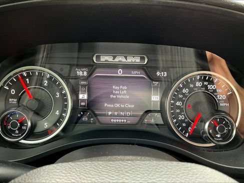 Used 2022 RAM 1500 Big Horn AWD/4WD image 14