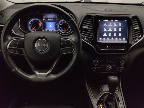 Used 2019 Jeep Cherokee Limited FWD image 22