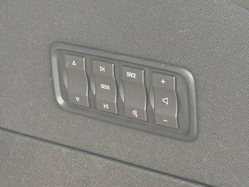 Used 2011 GMC Acadia Denali FWD image 13