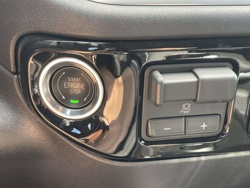 New 2026 Chevrolet Silverado 1500 RST w/ RST All Star Premium Package AWD/4WD image 17