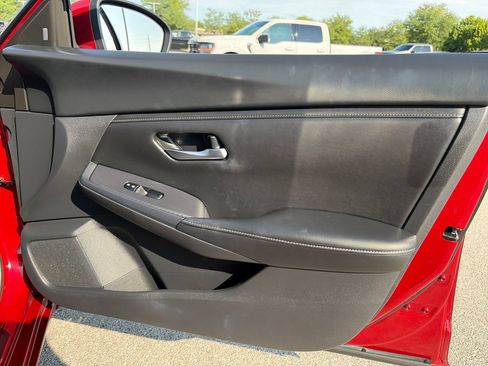 Used 2024 Nissan Sentra SV w/ All-Weather Package FWD image 9