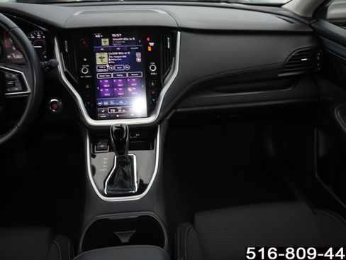 Used 2021 Subaru Outback Premium image 12