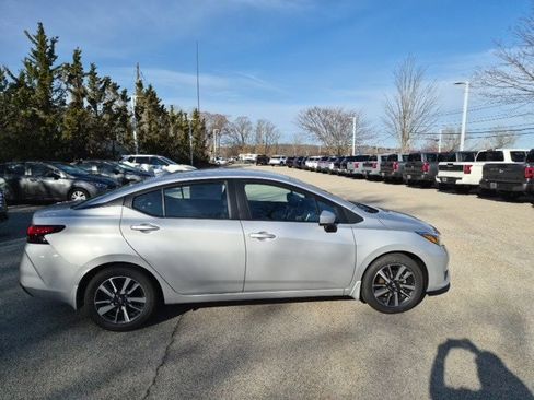 New 2025 Nissan Versa SV w/ Trunk Package image 2