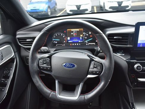 Used 2022 Ford Explorer ST-Line w/ Class IV Trailer Tow Package image 25