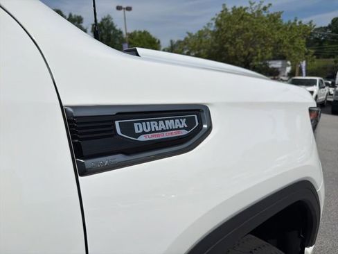 Used 2026 GMC Sierra 1500 AT4 w/ AT4 Premium Package AWD/4WD image 10