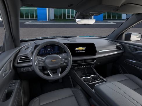 New 2026 Chevrolet Traverse LT w/ Driver Confidence Package FWD image 26
