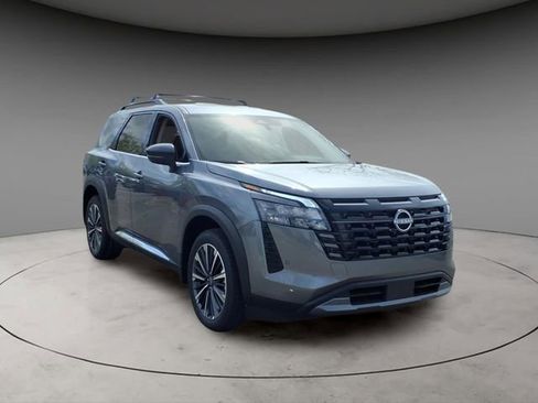 New 2026 Nissan Pathfinder Platinum AWD/4WD image 14