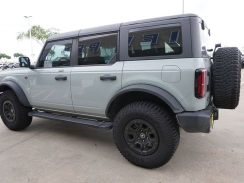 Certified 2023 Ford Bronco Wildtrak image 4