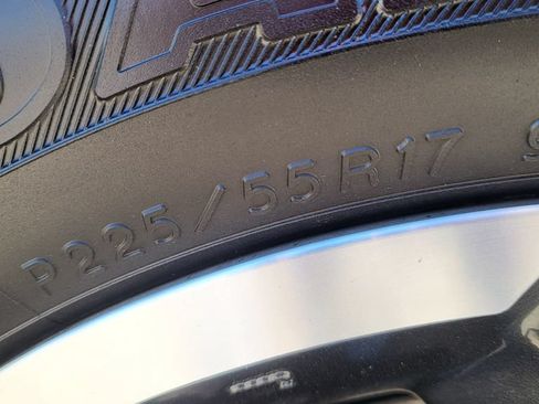 Used 2016 Subaru Crosstrek Touring AWD/4WD image 16