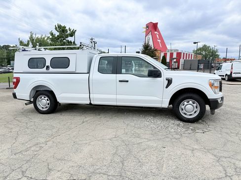 Used 2022 Ford F150 XL RWD image 2
