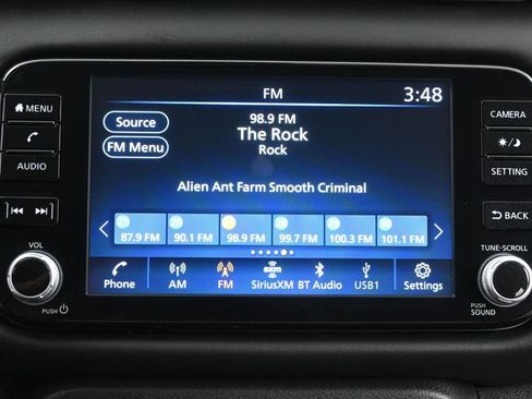 Used 2023 Nissan Kicks SR w/ Interior Electronics Package image 18