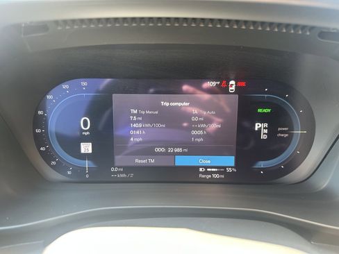 Used 2023 Volvo C40 P8 Recharge Plus image 15