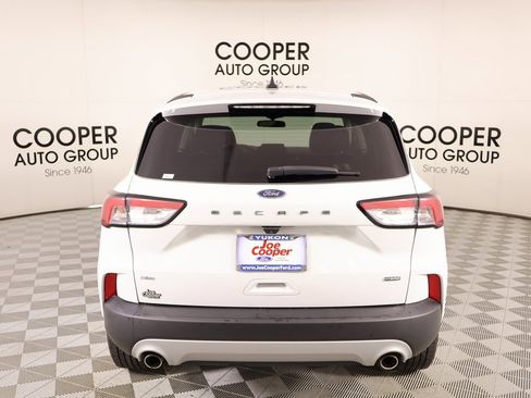 Used 2021 Ford Escape SE image 20