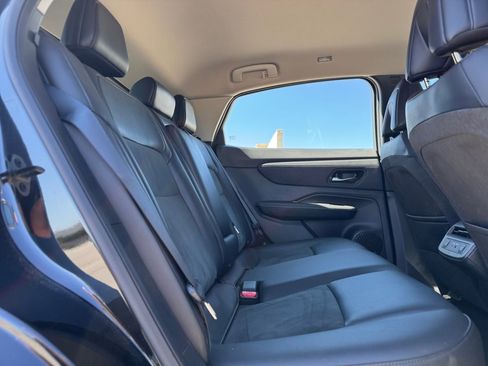 Used 2023 Nissan Ariya ENGAGE image 18