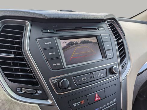 Used 2017 Hyundai Santa Fe Sport FWD image 25
