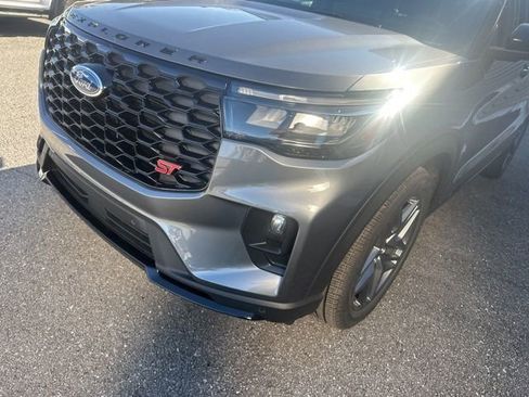 New 2026 Ford Explorer ST AWD/4WD image 9