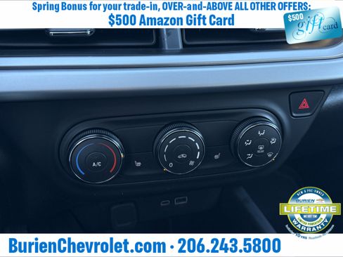 Used 2025 Chevrolet Trax LS w/ LS Convenience Package image 17