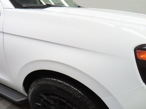 Used 2025 Ford Expedition Active image 38