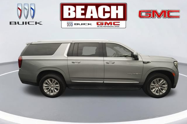 Used 2024 GMC Yukon XL SLT w/ SLT Luxury Package AWD/4WD image 2