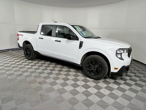 Used 2025 Ford Maverick XLT w/ XLT Luxury Package image 7