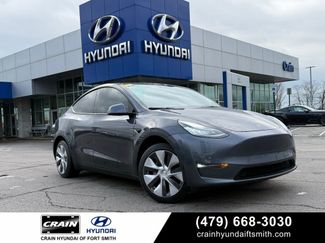 Used 2021 Tesla Model Y Long Range video 1