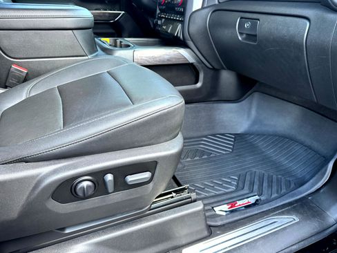 Used 2022 Chevrolet Silverado 3500 LTZ w/ LTZ Plus Package image 28