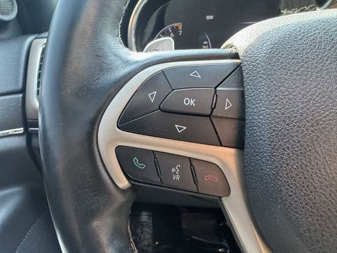 Used 2017 Jeep Grand Cherokee Limited image 30