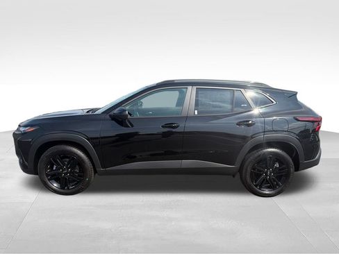 New 2026 Chevrolet Trax ACTIV w/ Driver Confidence Package FWD image 2