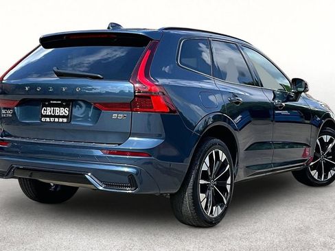 Used 2026 Volvo XC60 B5 Plus AWD/4WD image 2